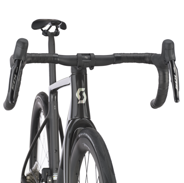 2025 Scott Addict RC 30 Carbon Road Bike in Black