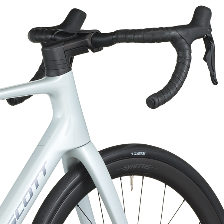 2026 Scott Addict 30 Road Bike In Cumulus White