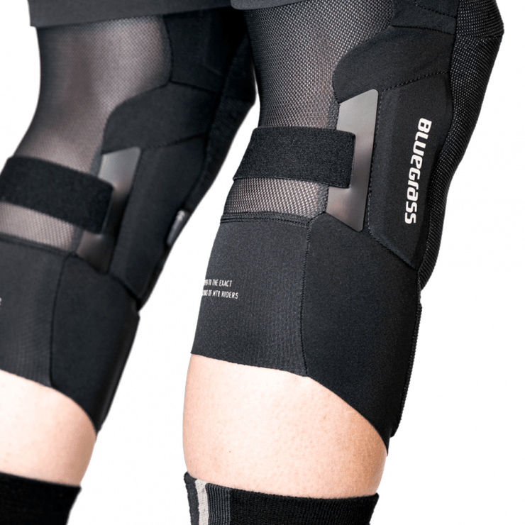 Bluegrass Aura Core Knee Pads - Black - Small