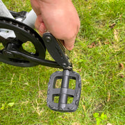 Kitbest Bike Repair Tool Kit, Bike Puncture Tire Patch Repair Tool Kit Contains 16-in-1 Bicycle Multi Tool, Portable Bicycle Cycling Road Mountain Bike Accessories for Men Women