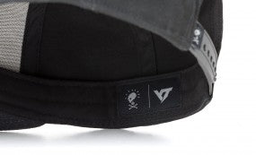 YT LOGO  SNAPBACK CAP BLACK