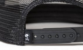 YT LOGO TRUCKER CAP BLACK/WHITE