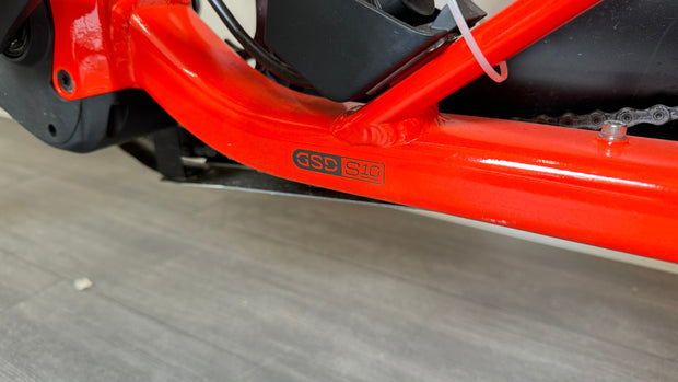 Tern Quick GSD S10 Black E-cargo Bike Red With Clubhouse seat cushion 286 miles