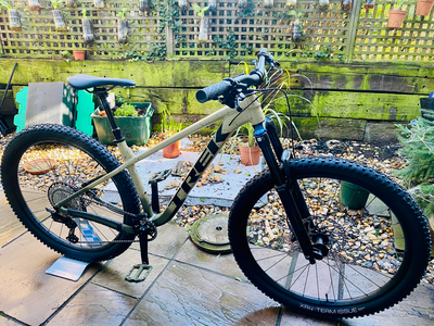 Trek Roscoe 9 2023
