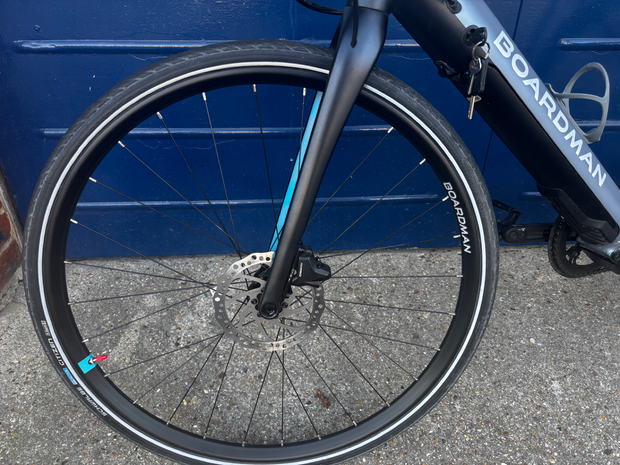 Boardman HYB 8.9e 2023
