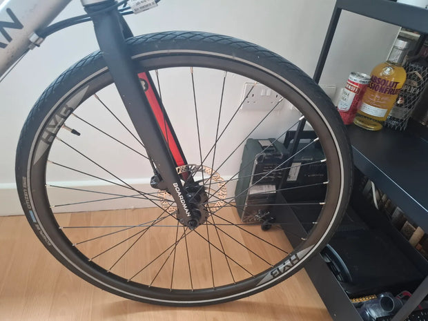 Boardman HYB 8.6 Silver 2021