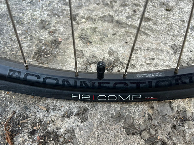 Trek FX 2 Disc Equipped Stagger 2023