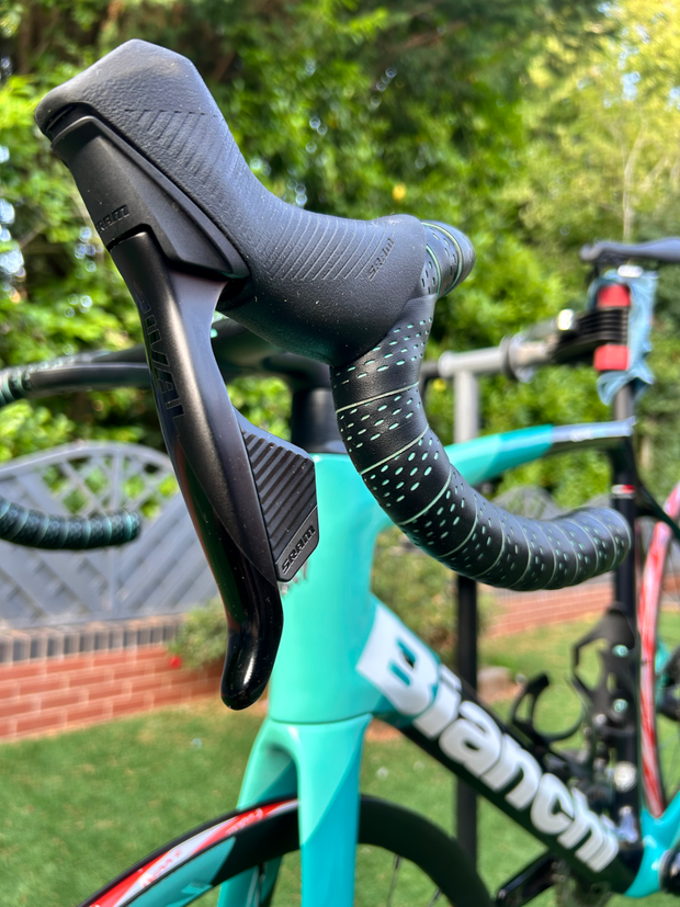 Bianchi Oltre XR4 - Rival eTap AXS 2022