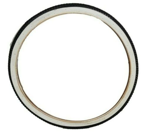 26 x 1 1/2 (40-584) Tyres With Roadster Tread For Vintage Bikes Black & White